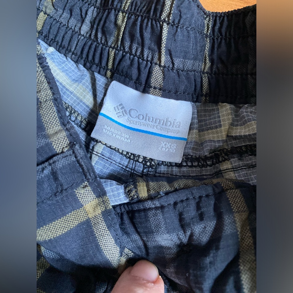Columbia pants w detachable leg for shorts & a pair of shorts. Boys Sz XXS 4/5 - Picture 9 of 12